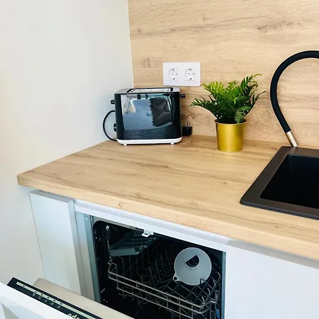 Emerald Plaza * Κοραλέχο