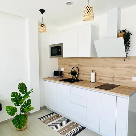 Emerald Plaza * Κοραλέχο