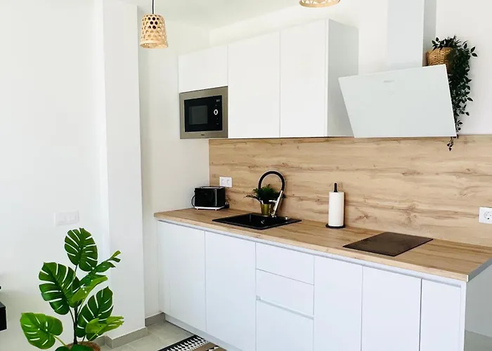 Emerald Plaza * Κοραλέχο